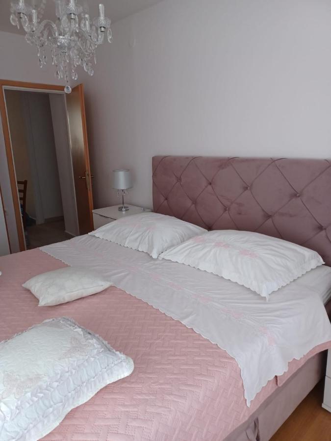 Apartment Vestibul Inn สปลิท ภายนอก รูปภาพ